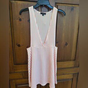 Very J peach and white striped jumper in size small. EUC